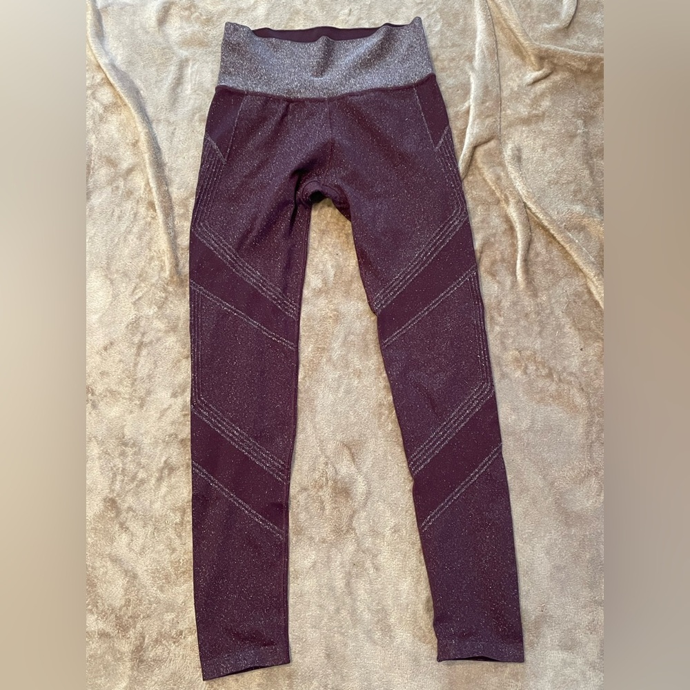 Woman's Burgundy Fabletics Purple Twilight Tights With Sparkle Size Medium
